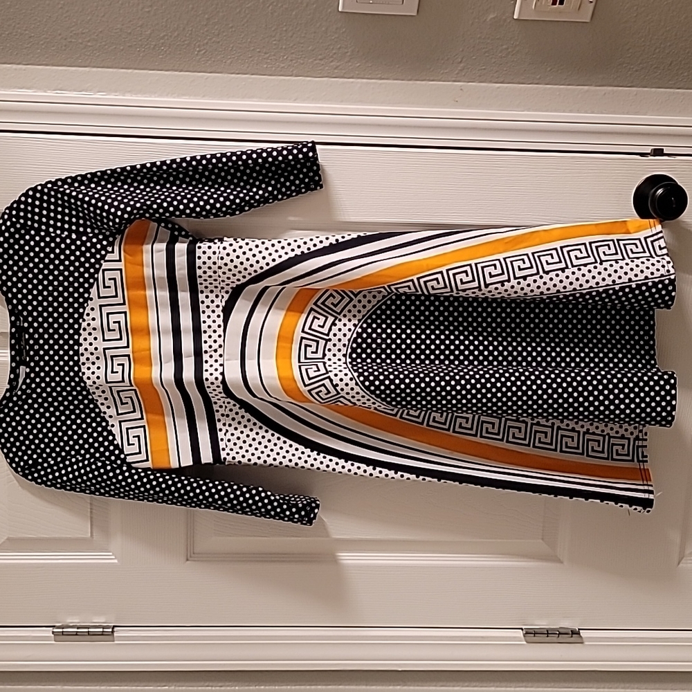 Queen Collection Women's Black and Orange polka dot dress size Large